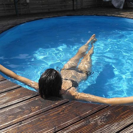 Kenge Apartmanok Balatonszárszó エクステリア 写真
