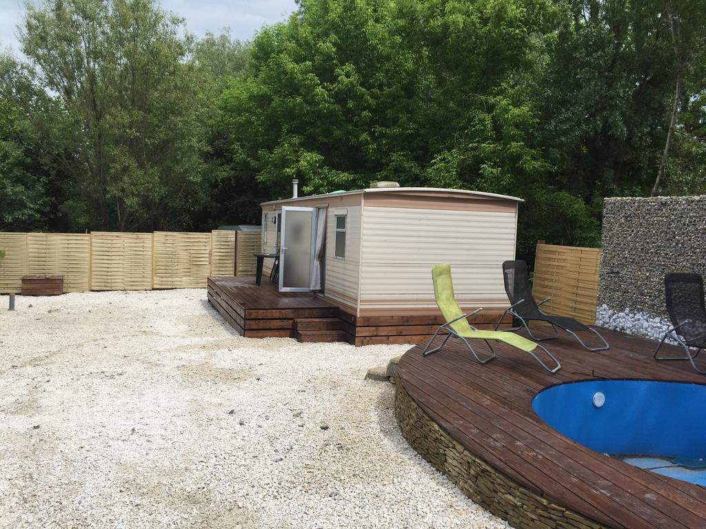 Kenge Apartmanok Balatonszárszó エクステリア 写真