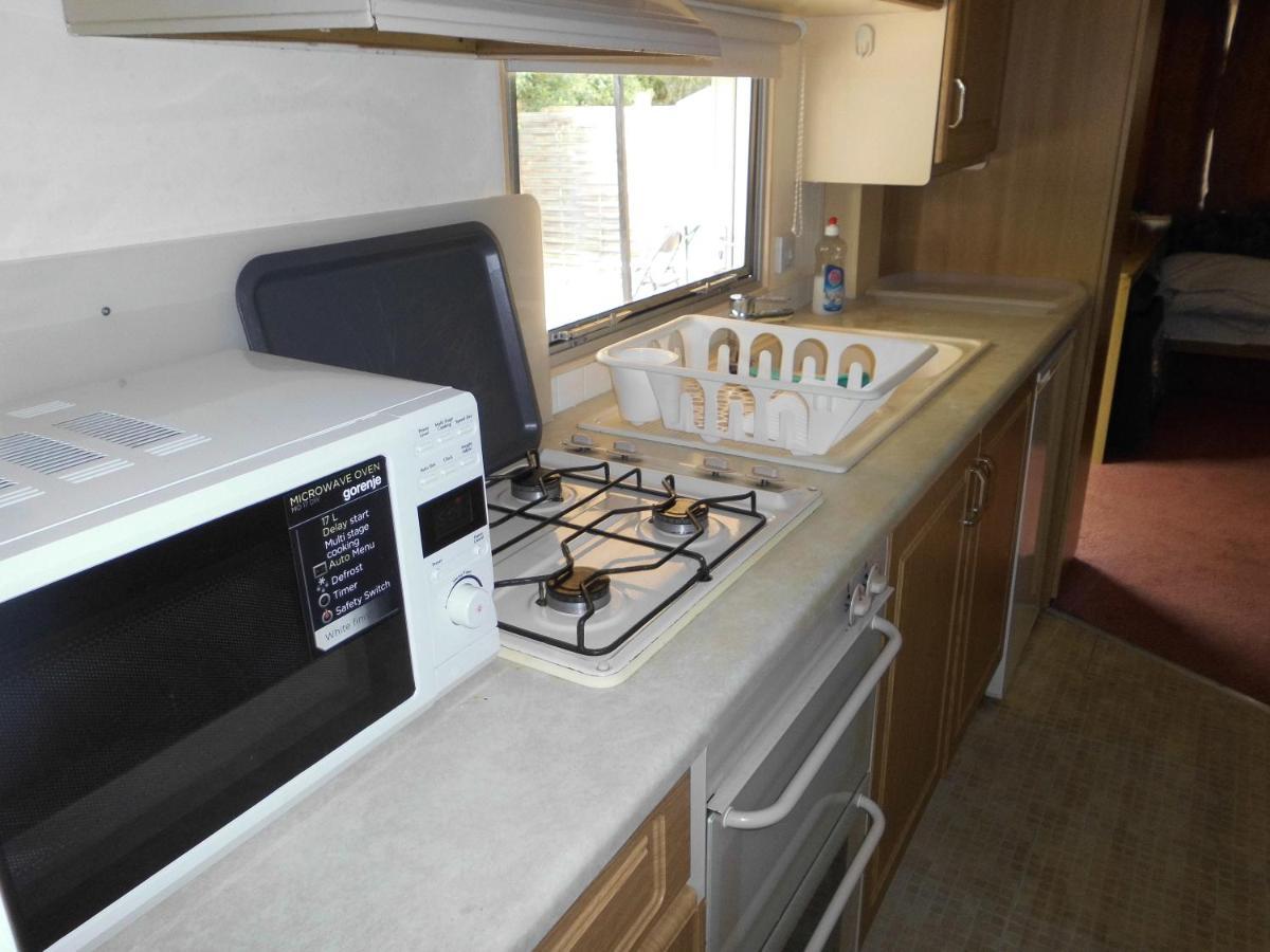 Kenge Apartmanok Balatonszárszó エクステリア 写真